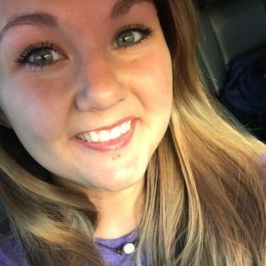 Meet your Posher, Brandi